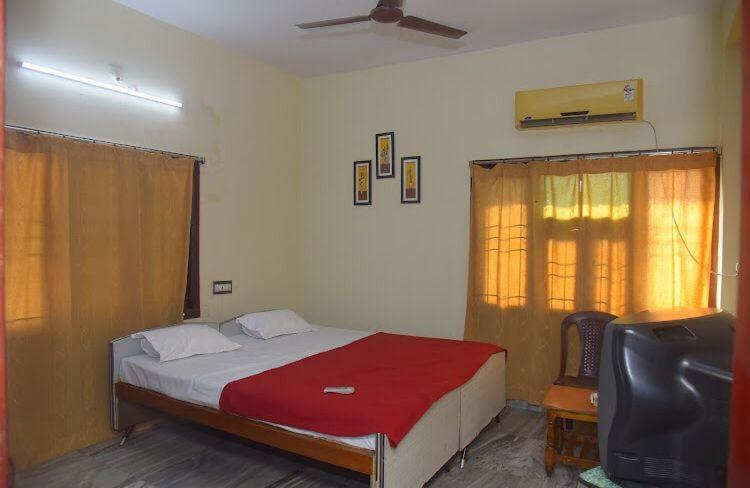 Padmavathi Family Guest House Visakhapatnam Exterior foto